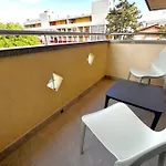 Modern Flat In 公寓 *